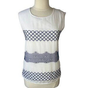 Ann Taylor Sleeveless Blouse Shirt Womens Small White Blue Embroidery